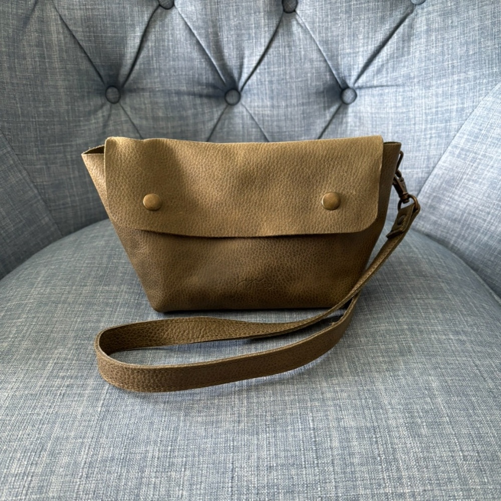 Joji & Co Fiber Fanny Pack, Olive Leather